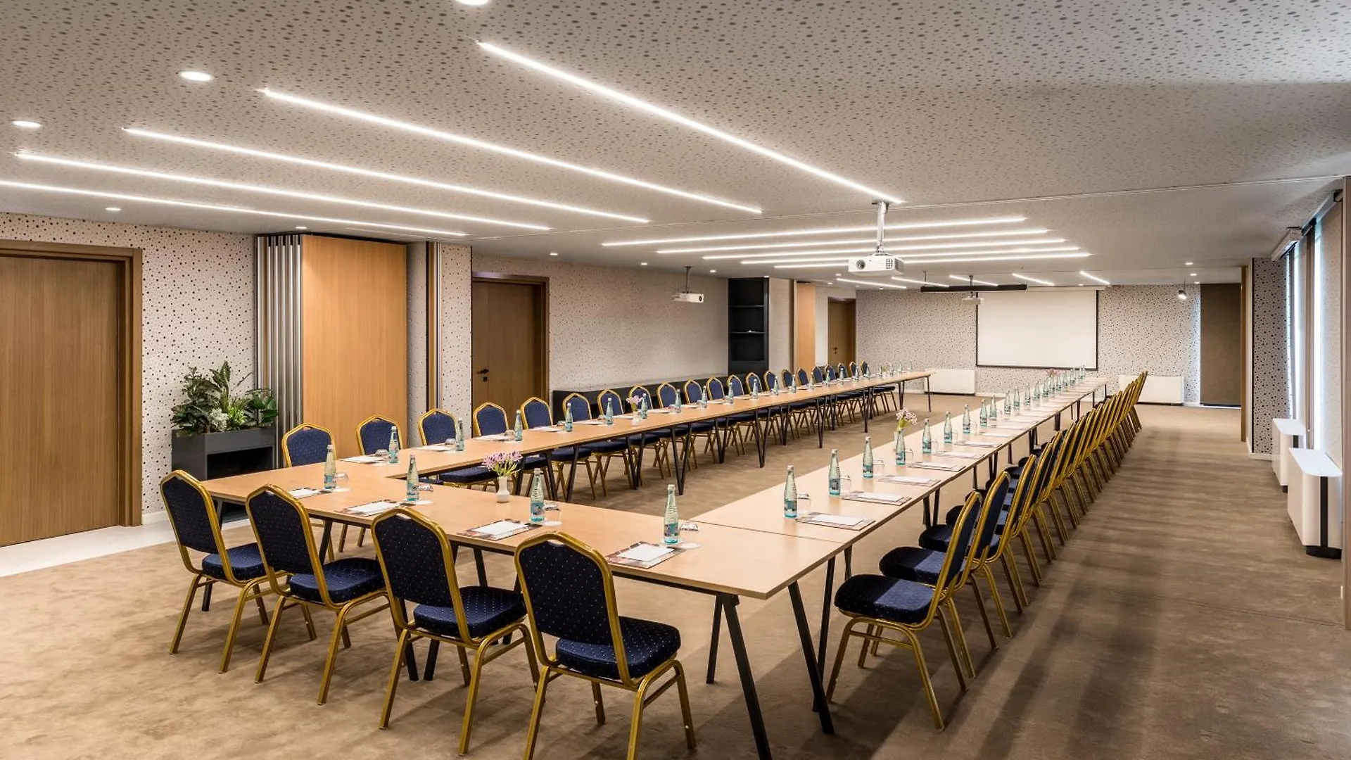 Mercure Tirana