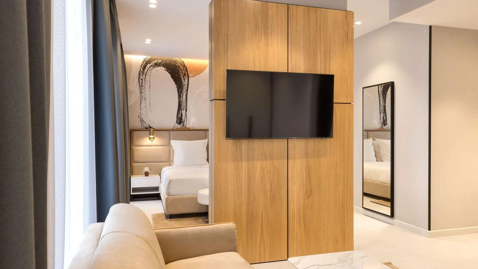 Mercure Tirana