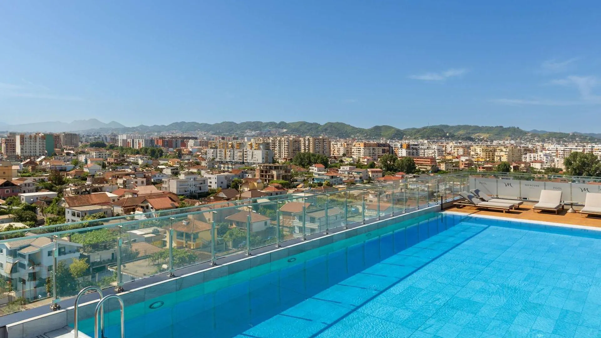 Mercure Tirana 4*,  Albânia